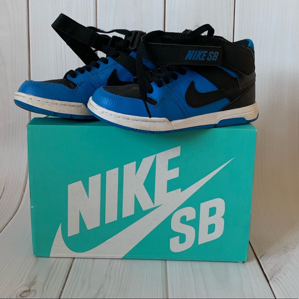 New Nike Morgan Boys SZ 3.5 Blue Black Sneakers